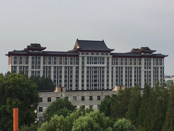 曲师大二号公寓楼